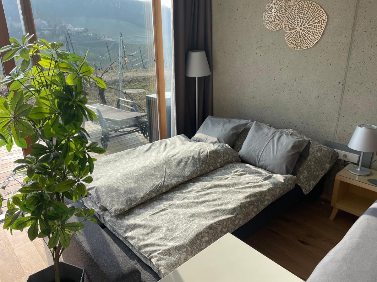 ספיפלד *Brandnew* Modernes Apartment In Den Weinbergen Mit Pool Und Sauna מראה חיצוני תמונה